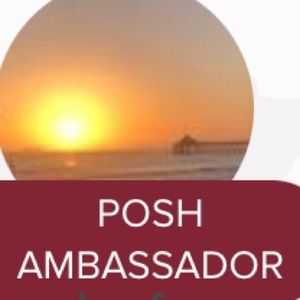 Shop with confidence! Poshmark Ambassador 👍